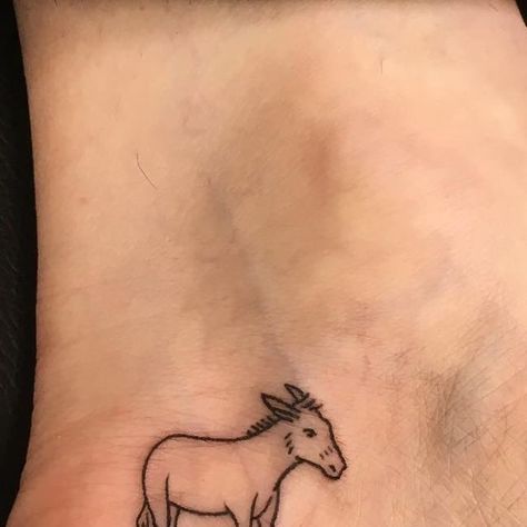 Beth Potter on Instagram: "The tiniest little donkey for Ali at #thedarlinggreytattoo ! #femaletattooartist #northconwaynh #nhtattooartist #tinytattoo #foottattoo #lineworktattoo #donkeytattoo #funtattoo" Donkey Tattoo Ideas, Donkey Tattoo, Cute Western Tattoos, Tiny Western Tattoos, Cowboy Tattoos, Western Tattoos, Female Tattoo Artists, Line Work Tattoo, Foot Tattoo