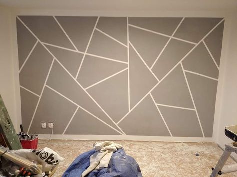 Zigzag Wall Design, Tape Wall Design, Bedroom Trends 2024, Wall Design Painted, Bedroom Paint Design, Geometric Wall Paint, Tape Wall Art, Wall Paint Patterns, Tape Wall