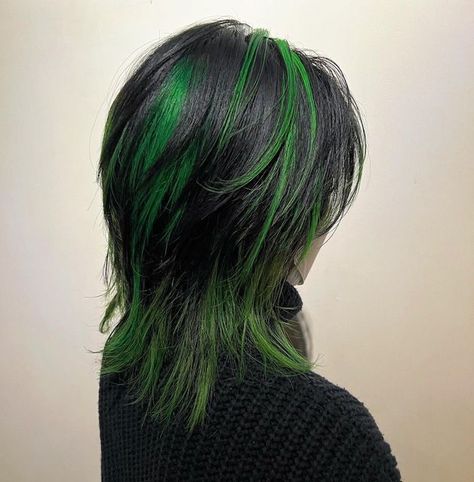 female hairstyles #hairstyles Green Hair Color Ideas, Black And Green Hair, Green Hair Color, Female Hairstyles, Green Highlights, Pretty Hair Color, New Cut, Hair Color Ideas, Green Hair