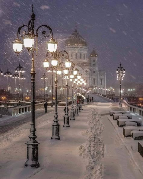 Moscow, Russia Snowy Night, Winter Szenen, Street Lights, Christmas Feeling, Christmas Wonderland, Winter Scenery, Winter Beauty, Winter Pictures, Winter Wonder