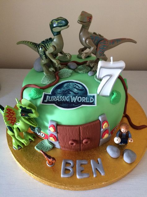 Easy Jurassic Park Cake, Jurassic Lego Cake, Lego Jurassic Park Cake, Jurassic World Lego Cake, Lego Jurassic World Birthday Party, Jurassic Park Lego Party, Lego Dinosaur Cake, Jurassic World Lego Party, Jurassic World Cake