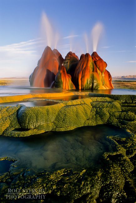 Watch natures's fountain at the Fly Geyser in Nevada. Fly Geyser Nevada, Fly Geyser, Black Rock Desert, Need A Vacation, Beautiful Places To Visit, Dream Destinations, Barbados, Science And Nature, Nature Pictures