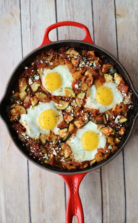 Gluten Free Shakshuka Recipe with Zucchini and Feta | Healthy & Vegetarian Recipes With Zucchini, Shakshuka Recipe, Whole30 Meal Prep, 30 Diet, Shakshuka Recipes, Whole30 Dinner Recipes, Most Effective Diet, Whole30 Dinners, Whole 30 Diet