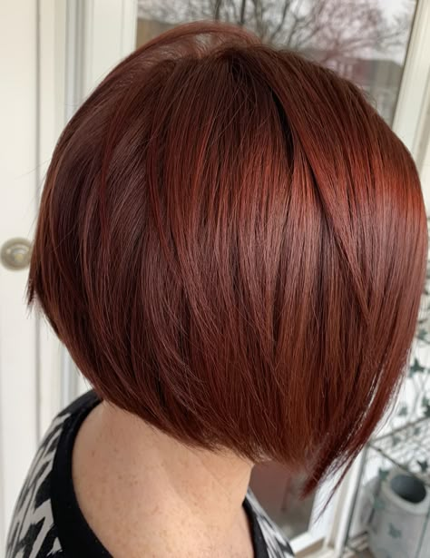 Auburn Hair Bob Haircut, Dark Copper Bob, Auburn Hair Bob, Short Auburn Hair Bob, Short Auburn Hair, Red Bob Hair, Red Balayage Hair, Short Hair Cuts For Round Faces, Short Red Hair