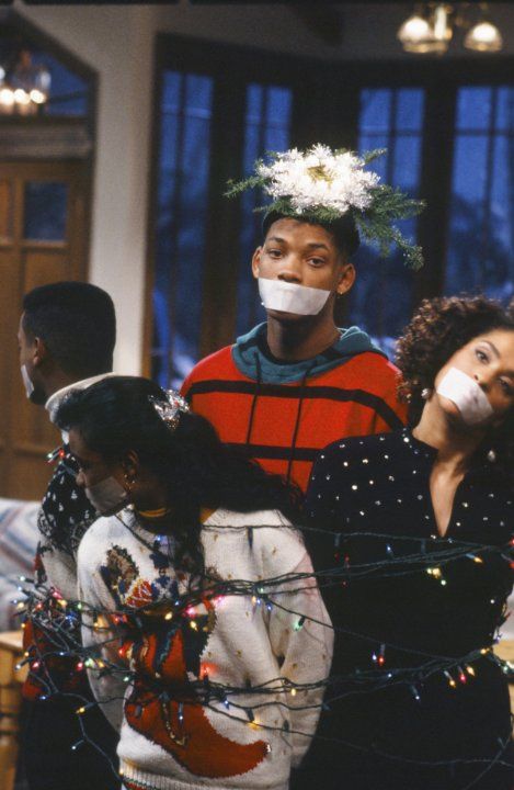 Still of Will Smith, Tatyana Ali, Alfonso Ribeiro and Karyn Parsons in The Fresh Prince of Bel-Air (1990) Karyn Parsons, Alfonso Ribeiro, Tatyana Ali, Family Christmas Movies, Fresh Prince Of Bel Air, Prince Of Bel Air, Fresh Prince, Wallpaper Iphone Disney, Will Turner