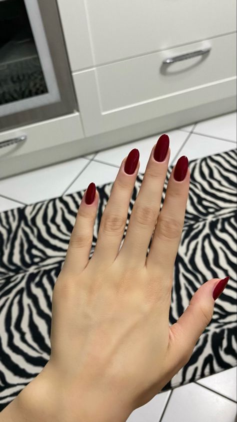 Nails Snapchat, Red Fake Nails, Gold Gel Nails, Feet Nail Design, Nail Polish Nails, Wine Nails, Pretty Nail Colors, Hippie Nails, Hello Nails