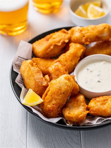 Beer Battered Halibut Recipe - Sizzlefish Official Site Beer Batter Halibut, Fried Halibut Recipes, Beer Battered Halibut, Fried Halibut, Halibut Tacos, Halibut Recipes Baked, Beer Batter Fish, Fritter Frying, Halibut Recipe