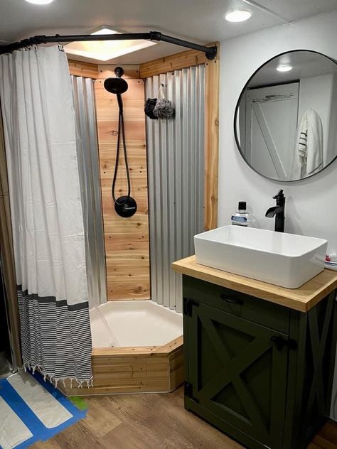 Rv Corner Shower Remodel, Rv Shower Ideas, Diy Shower Remodel, Barn Bathroom Ideas, Garage Bathroom Ideas, Bathroom Update Diy, Porch Mudroom, Bus Homes, Bath Diy