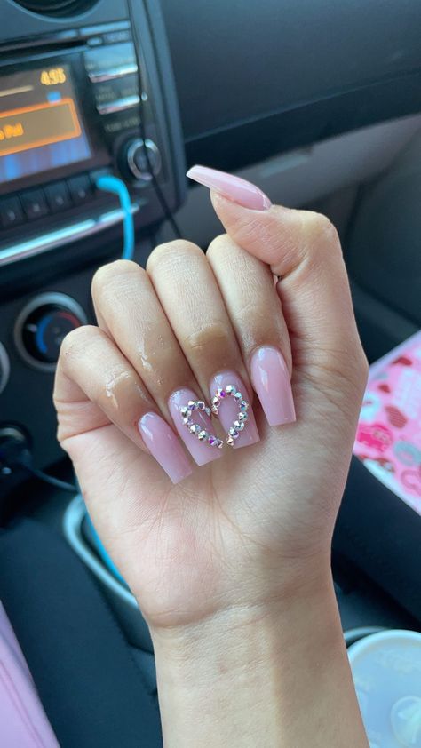 Best Friend Nails Ideas, Diamond Nail Designs, Checkered Nails, Nails Heart, Heart Nail Designs, Acrylic Nail Set, February Nails, Heart Rhinestone, Nails Design With Rhinestones