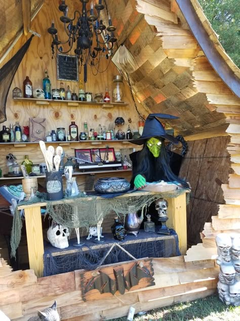 This year's project. Halloween Witch house Witch Den Decoration, Witches House Decoration Halloween Diy, Witches Hut Halloween, Witchy Decor Witch Cottage Halloween Decorations, Witch’s House Halloween Decor, Halloween Witch Scene, Witch Cottage Halloween Decor, Witches Den Halloween Decor, Witches Cottage Halloween Decor