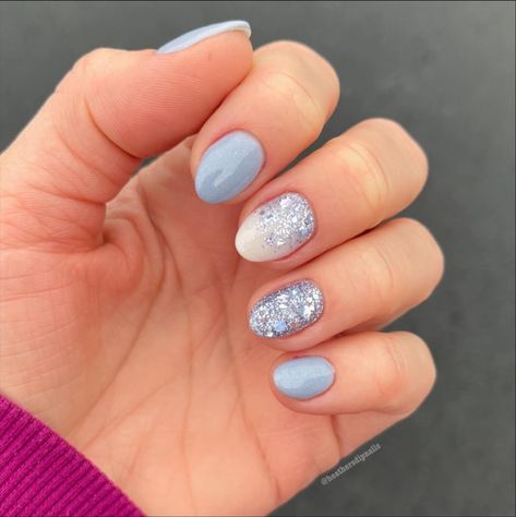 White Nails With Blue Sparkles, Nails In January Colour, Dip Powder Nails January, Nails Design For January, January Sns Nails, Pale Blue Sparkle Nails, Year Round Nail Ideas, Winter Nails Ice Blue, Winter Nails Powder Dip