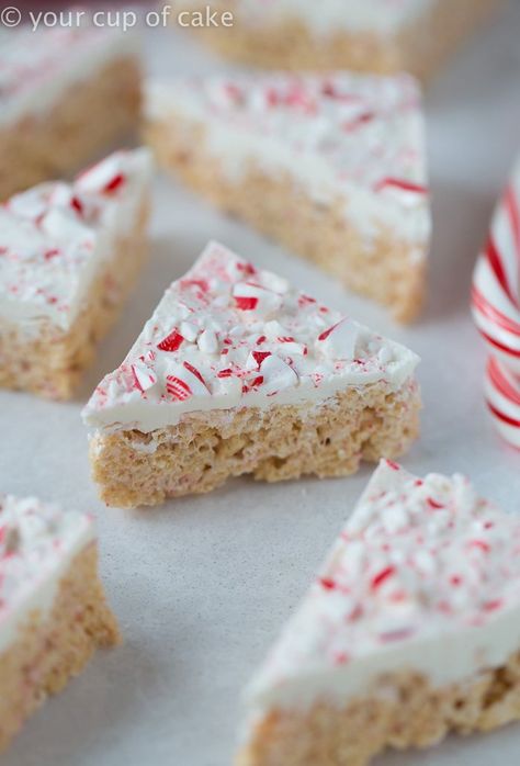 Peppermint Bark Rice Krispie Treats - Your Cup of Cake Rice Krispie Christmas, Bark Cake, Krispie Treats Christmas, Easy Christmas Desserts, Treats For Christmas, Cup Of Cake, Rice Krispie Treats Christmas, Yummy In My Tummy, Cake Cup