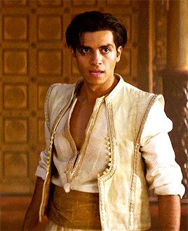 Aladdin Real Life, Aladdin Aesthetic, Live Action Aladdin, Aladdin Cast, Aladdin Live Action, Prince Aladdin, Aladdin Wedding, Aladdin Film, Look Disney