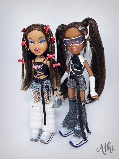 #Bratz #Nevra & #Sasha Bratz Sasha Outfit Ideas, Bratz Doll Outfits Inspiration Baddie, Bratz Yasmin And Sasha, Bratz Inspo Outfit Sasha, Bratz Outfits Inspiration Sasha, Bratz Sasha Outfit, Y2k Bratz Outfits, Bratz Rock Angelz Outfits, Bratz Dolls Outfits 2000s