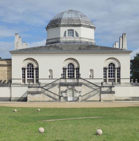 https://flic.kr/p/2m9em1W | Chiswick House, London Chiswick House, English Landscape Garden, House London, London House, Stately Home, West London, Quad, Landscape Design, Castle