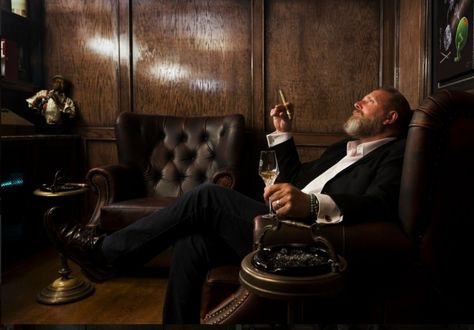 CIGAR ROOMcigar room ...by ck.Carlton & Co. #cigarroom #cigar #cigaraficionado #gentlemenslounge #bossleather #gentlemen #cigarroommancave #whiskey #cigarandwhiskey Gentlemans Club Aesthetic, Gentleman Room, Gentlemans Room, Zigarren Lounges, Whiskey Room, Home Bar Rooms, Man Cave Room, French Apartment, Gentlemens Club