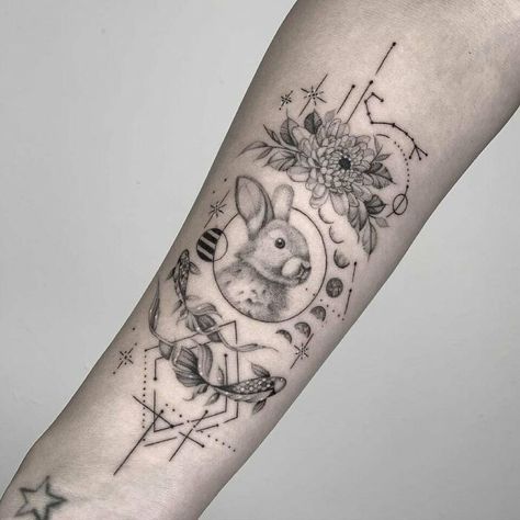 Chinese Zodiac Tattoo, Mother And Baby Tattoo, Mom Tattoo Ideas, Bluebird Tattoo, Pieces Zodiac, Lucky Tattoo, Date Tattoos, Becoming A Mother, Mommy Tattoos