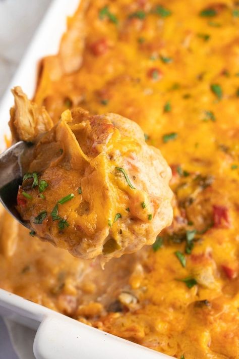 King Ranch Chicken Casserole Recipe - Insanely Good King Ranch Chicken Casserole Easy, Dinner Ideas Easy Recipes, Usa Recipes, King Ranch Casserole, Sunday Dinner Ideas, Best Chicken Casserole, King Ranch Chicken Casserole, King Ranch Chicken, Chicken Casserole Easy