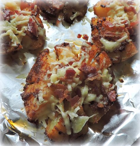 Bloomin Baked Potato Recipe, Bacon In The Oven, The English Kitchen, Baked Potato Recipes, Cooking Bacon, English Kitchen, Bbq Meat, Yummy Casseroles, Potato Recipe