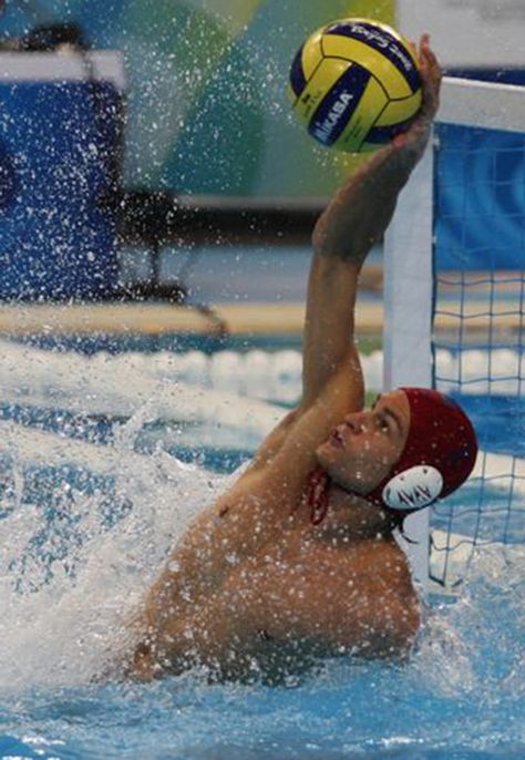 waterpolo Sports List, Manifestation 2023, Men's Water Polo, Water Board, Polo Players, Water Polo Players, Physically Active, Diving Board, Sport Player