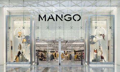 London, United Kingdom. Mango Store Clothing Store Entrance Design, Mango Store Interior, Mango Clothing Brand, Mango Store, Store Facade, Mango Clothing, Allen Solly, Shop Facade, Store Design Boutique