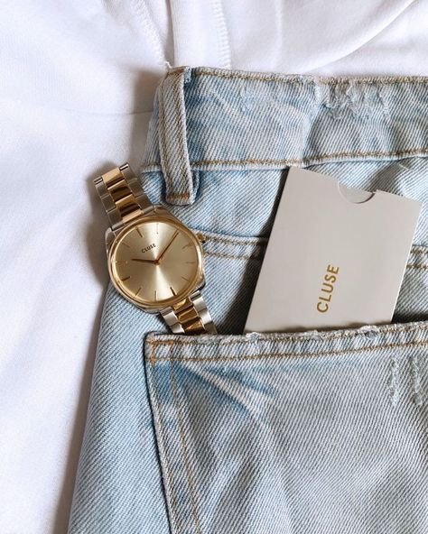 CLUSE on Instagram: “Our Féroce Bicolour has become an ultimate favourite for our #CLUSEclub 😉💫 #CLUSE Photo by @victoria.bollard . . . . . #ootdwatch…” Cluse Watch, Daniel Wellington, Ootd, Wardrobe, On Instagram, Quick Saves, Instagram