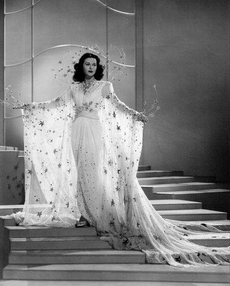 Dorian Leigh, Ziegfeld Girl, Klasik Hollywood, Ziegfeld Girls, Hollywood Vintage, Hedy Lamarr, Glamour Vintage, Gentlemen Prefer Blondes, Actrices Hollywood