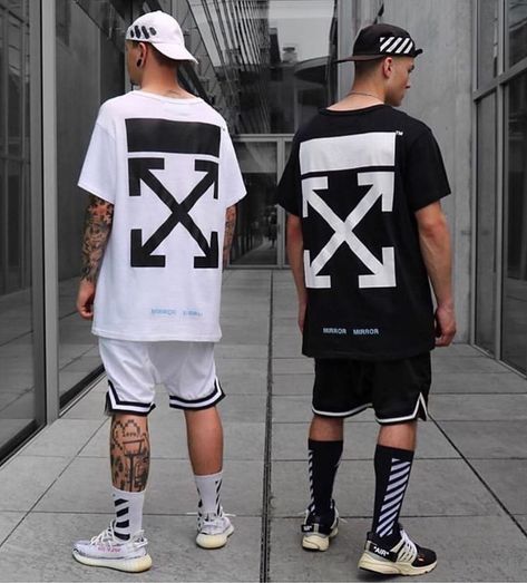 Left or Right? Which fit do you prefer?   @tommeeblack x @e.ble #outfitsavant Hypebeast Outfit, Adidas Human Race, Best Streetwear Brands, Off White Hoodie, Hypebeast Fashion, Adidas Yeezy Boost 350, Sneakers Men Fashion, Men Looks, Streetwear Outfit