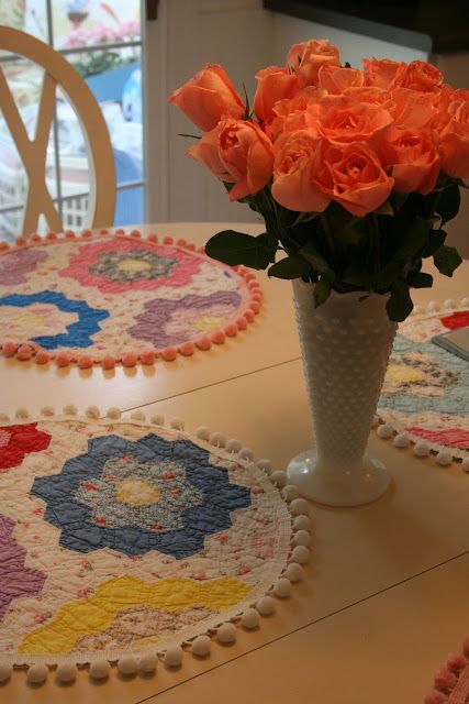 Sewn With Grace: From Old to New Quilt placemats Cottage Style Interiors, Flower Garden Quilt, Place Mats Quilted, Garden Quilt, Hexagon Quilt, Old Quilts, Boho Home, Vintage Embroidery, Vintage Quilts