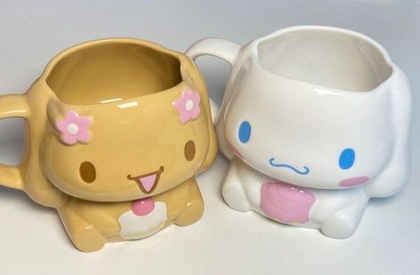 Cinnamoroll & Mocha mugs Charmmy Kitty, Tanah Liat, Pretty Mugs, Pretty Princess, Mia 3, Cute Kitchen, Hello Kitty Items, Cute Cups, Sanrio Characters