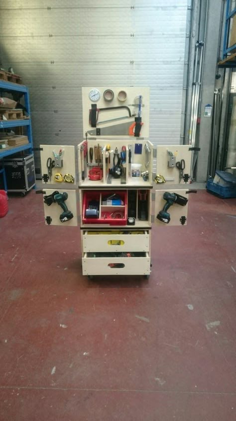 Mobile Tool Box, Toolbox Ideas, Mobile Workshop, Tool Storage Cabinets, Tool Storage Diy, Tool Cart, Tool Box Organization, Diy Garage Storage, Tool Cabinet