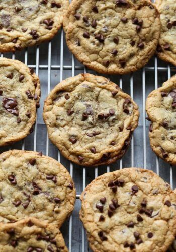 Chocolate Chip Cookies Variations, Crispy Chocolate Chip Cookie Recipe, Best Choc Chip Cookies, Usa Recipes, 2023 Thanksgiving, Crunchy Chocolate Chip Cookies, Chewy Chocolate Chip Cookies Recipe, Crispy Chocolate Chip Cookies, Ultimate Chocolate Chip Cookie