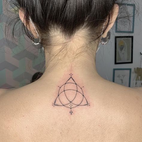 Celtic Tattoo Family, Best Shoulder Tattoos, Celtic Tattoo For Women, Trinity Knot Tattoo, Dreamcatcher Tattoos, Journey Tattoo, Dark Mark Tattoos, Behind Ear Tattoos, Body Tattoo Design