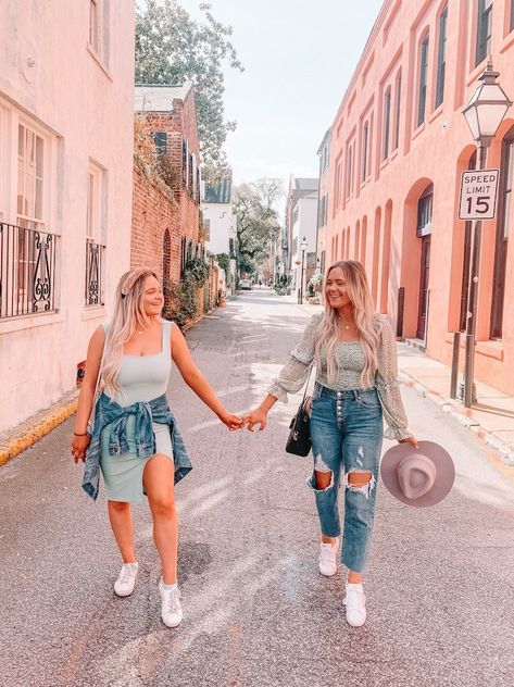 What We Wore in Charleston: Spring Outfit Ideas – Abbey and Hayley Sightseeing Outfit, Charleston Style, Our Birthday, Spring Outfit Ideas, Trip Outfits, City Outfits, Beautiful City, Charleston Sc, Spring Summer Outfits