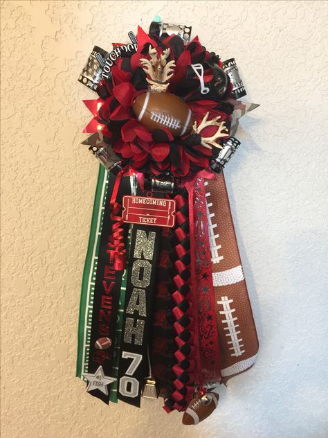 Homecoming Garders For Guys, Homecoming Garter Ideas For Guys, Homecoming Garters For Guys Diy, Homecoming Garters For Guys Football, Garders Homecoming, Homecoming Garters For Guys, Garters Homecoming For Guys, Hoco Garter, Garter Homecoming