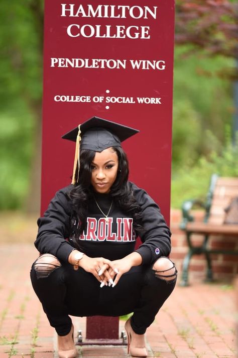 Graduation Pictures Social Work, Social Work Photoshoot, Social Worker Photoshoot, Social Worker Graduation Pictures, Social Work Graduation Photoshoot, Social Work Graduation Pictures, Tamu Graduation, Graduation Cartoon, Grad Picture Ideas