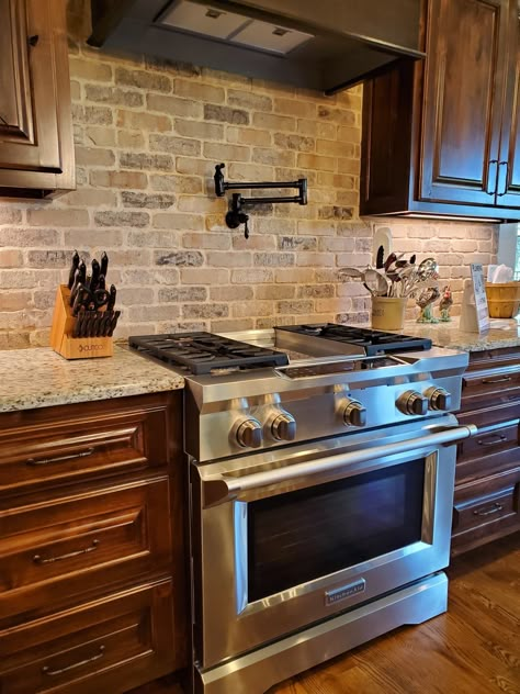 Brick Backsplash Kitchen With Dark Cabinets, Brick Backsplash Brown Cabinets, Brick Backsplash Granite Countertops, Brick Backsplash With Granite Counters, Whitewash Brick Backsplash Kitchen Dark Cabinets, Brown Cabinets Brick Backsplash, Joanna Gaines Backsplash Ideas, Backsplash Kitchen With Wood Cabinets, Dark Cabinets Brick Backsplash