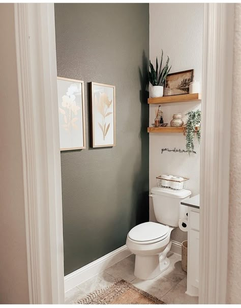 Half Bathroom Decor Ideas, Bathroom Tray Decor, Small Half Bathroom, Small Half Bath, Half Bath Decor, Half Bathroom Decor, Bathroom Sink Decor, Toilet Room Decor, Small Bathroom Sinks