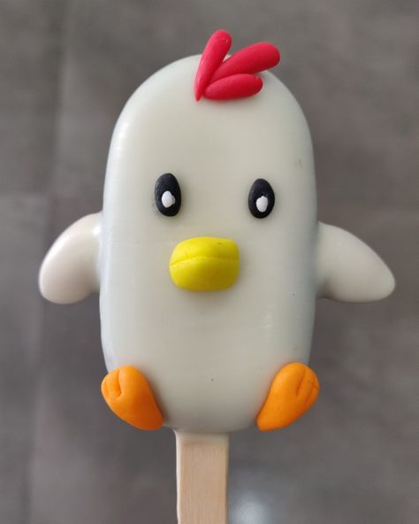 Farm Cakesicles, Cake Sicles, Easter Cake Decorating, Rustic Easter, Farm Themed Birthday Party, Bird Cakes, Cute Chickens, Cake Trends, Diy Paper Crafts Decoration