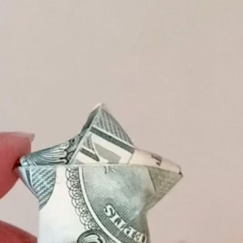 Valentina Balance on Instagram: "How to fold dollar puffy star ⭐️ and Merry Christmas 🎄 #giftideas" How To Fold A Dollar Bill, Folded Dollar Bills Easy, Oragami Star, Money Star, Fold Dollar Bill, Money Folding, Origami Money, Popup Cards, Folding Money