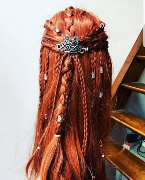 Norse Hairstyles Women Wedding, Simple Elven Hairstyles, Persephone Hairstyle, Scottish Braids, Viking Braids Female Long Hair, Rennaisance Hairstyle, The 100 Hairstyles, Norse Hairstyles Women, Female Viking Hair