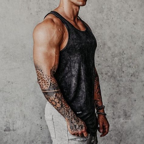 Black Color Meaning, Plain Tank Tops, Forearm Band Tattoos, Chaleco Casual, Muster Tattoos, Sleeves Ideas, Band Tattoo, Mode Casual, Arm Tattoos For Guys