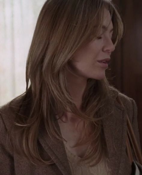 Meredith Grey Hair, Anatomy Aesthetic, Power Woman, Ellen Pompeo, Gray Hair Cuts, Hairstyles For Layered Hair, Hair Tips Video, 90s Hairstyles, Meredith Grey