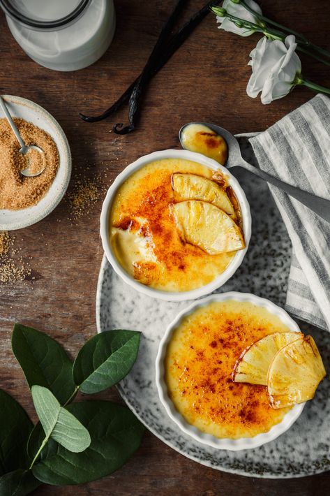 Passionfruit Creme Brulee, Coconut Creme Brulee, Pineapple Creme Brulee, Fancy Dessert Recipes, Creme Brulee Desserts, Creme Brulee Recipe, Summer Baking, Special Desserts, Dinner Party Recipes