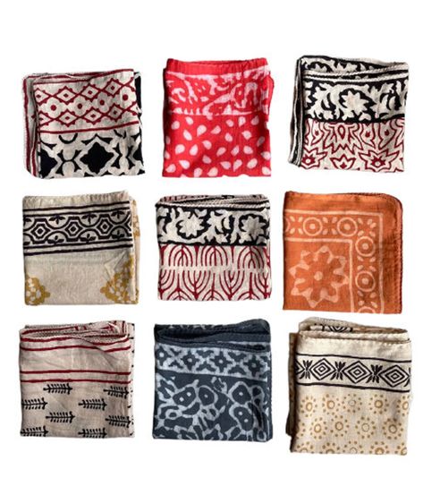 Bandana Wholesale Set of 9 Organic Cotton Bandana Moselle, Bandana Scarf, Paisley Design Scarf, Bulk Bandana, High-quality - Etsy Bandanna Outfits, Bandana Inspiration, Outdoor Wear Women, Boho Bandana, Bandana Outfit, Bandana Pattern, Vintage Bandana, Design Scarf, Bandana Design