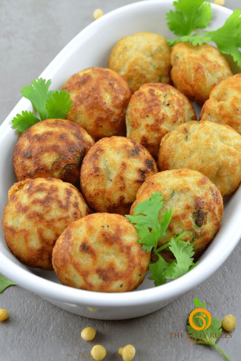 Quinoa & Lentil Vada / Fritters in Appe Pan | The Belly Rules The Mind High Protein Meatless, Lentil Veggie Burger, Healthy Nutritious Snacks, Vegan Quinoa Recipes, Roasted Lentils, Quinoa Lentil, Lentils Benefits, Lentil Recipes Healthy, Lentils And Quinoa