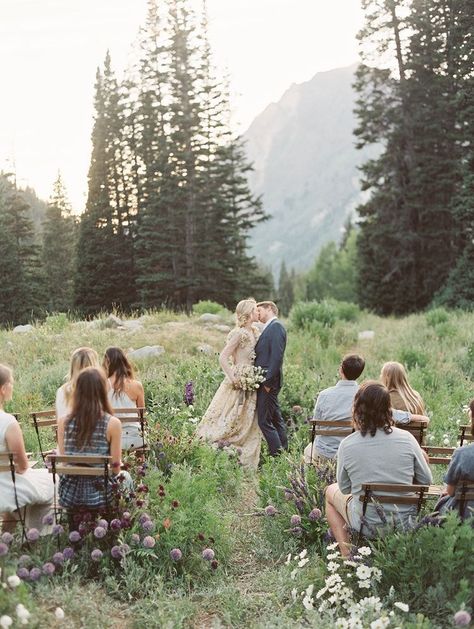 Floral Design Diy, Family Shoot, Ceremony Inspiration, Marriage Ceremony, Wedding Mood, Forest Wedding, Nature Wedding, Mountain Wedding, Intimate Weddings