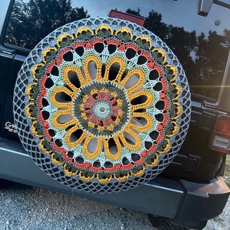 Sunny Flower Crochet Spare Tire Cover - Etsy Crochet Jeep Accessories, Crochet Spare Tire Cover Pattern Free, Crochet Jeep Tire Cover, Crochet Tire Cover, Crochet Spare Tire Cover, Jeep Spare Tire Covers, Car Wheel Cover, Hippie Car, Jeep Tire Cover