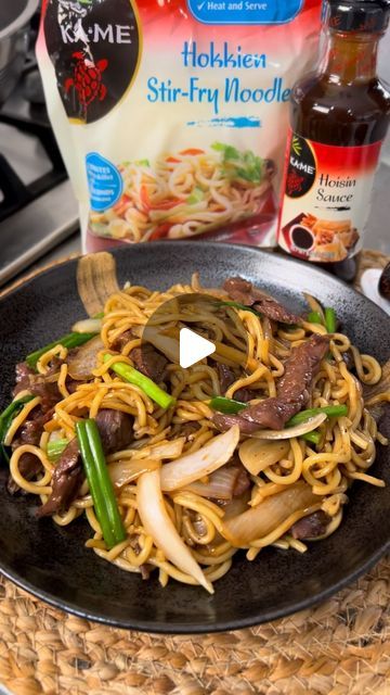 Stephanie Tea, Hokkien Noodles Recipe, Mongolian Beef Noodles, Homemade Takeout, Hokkien Noodles, Fry Noodles, Noodles Recipes, Beef Noodles, Perfect Pantry