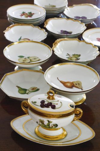 dinner and dessert services ||| sotheby's n09247lot7mrryen Paris Porcelain, The Butler, Old Paris, Butlers Pantry, Beautiful China, Porcelain Dish, Dinner Service, Butler's Pantry, Tableware Collection